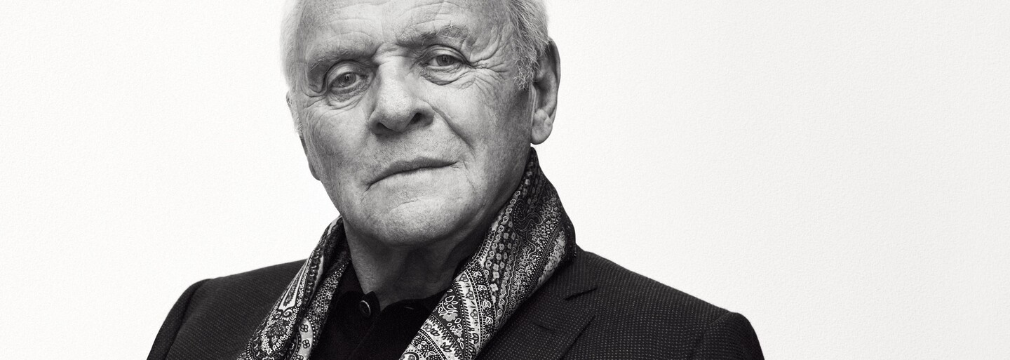 Charismatický herec Anthony Hopkins je ztělesněním mužské elegance, o čemž vás přesvědčí snímky pro značku Brioni