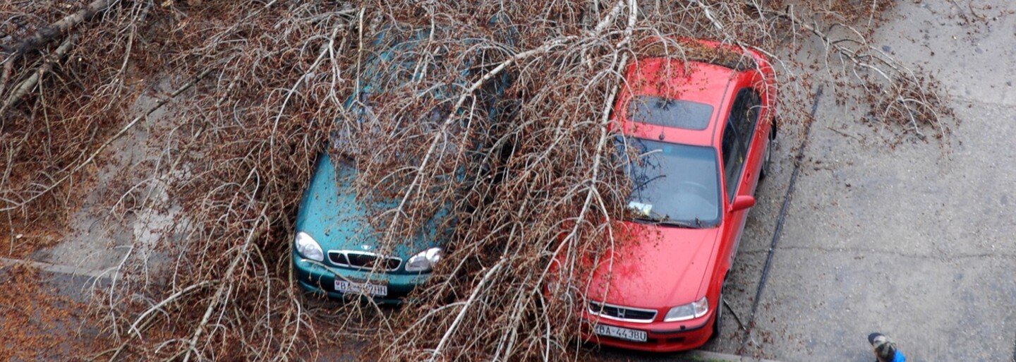 ČHMÚ: Meteorologové rozšířili výstrahu. Na Česko se řítí orkán