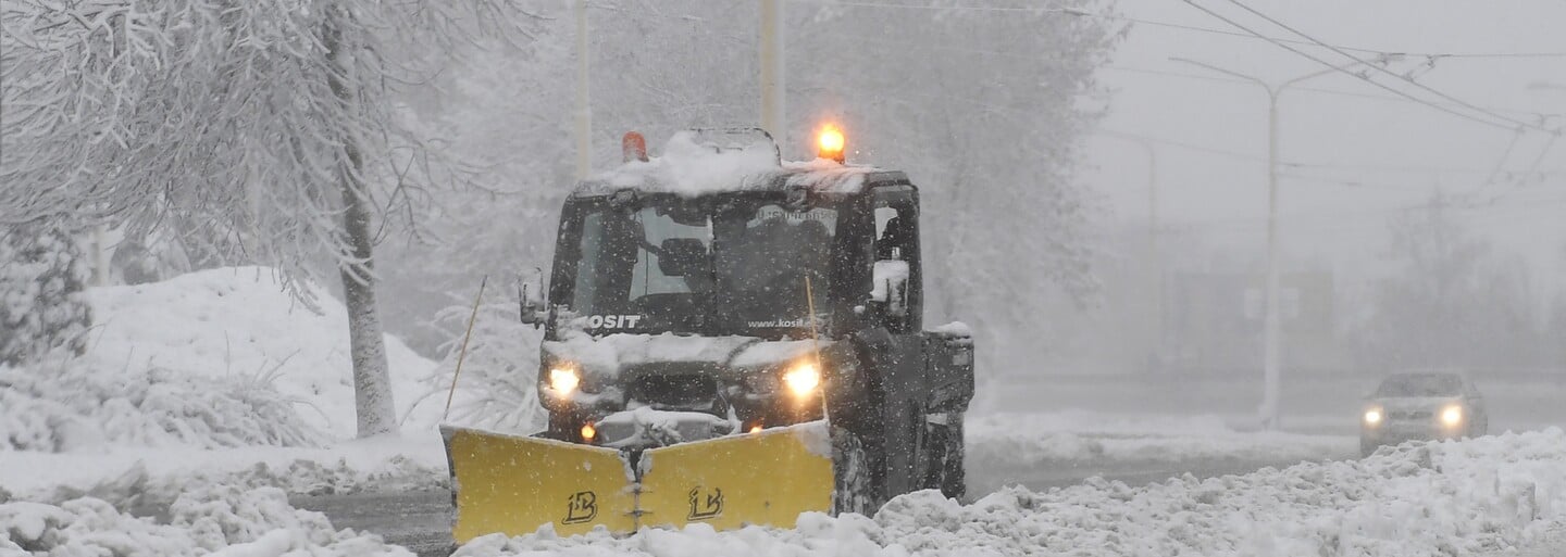 ČHMÚ varuje: V těchto okresech napadne až 25 centimetrů sněhu