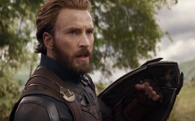 Chris Evans reaguje na uniknutú fotku svojho prirodzenia Chris Evans reaguje na uniknutú fotku svojho prirodzenia