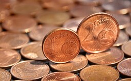 Chystá sa koniec jedno a dvojcentoviek na Slovensku. Ministerstvo financií predložilo návrh zákona na zaokrúhľovanie cien