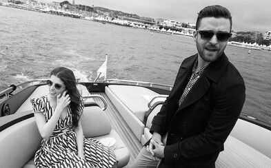 Čiernobiele fotografie ponúkajú exkluzívny náhľad do zákulisia filmového festivalu v Cannes Čiernobiele fotografie ponúkajú exkluzívny náhľad do zákulisia filmového festivalu v Cannes