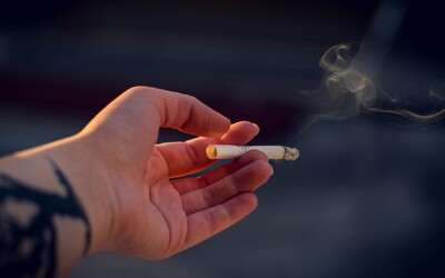 Cigarety na Slovensku budú od nového roka drahšie. Vieme, koľko si fajčiari priplatia
