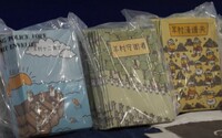 Číňania skončili vo väzení za detské knihy. Ovce brániace sa vlkom vraj podrývali režim