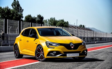 Civic Type R v ohrození. Renault vypúšťa na cesty novú zbraň, Mégane RS Trophy Civic Type R v ohrození. Renault vypúšťa na cesty novú zbraň, Mégane RS Trophy
