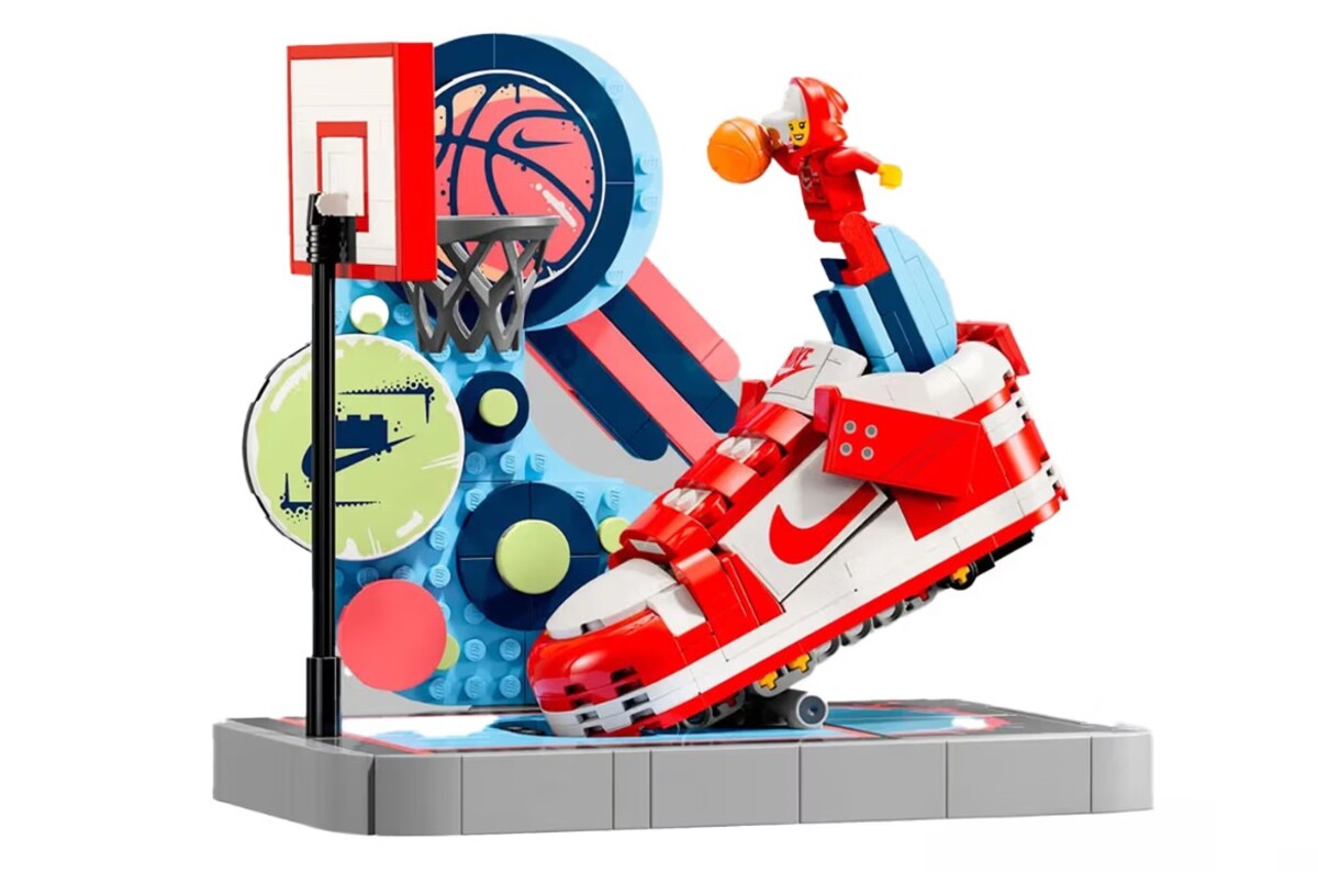 lego
nike
collab