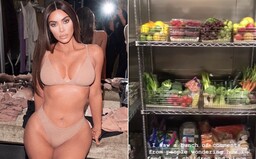Co má Kim Kardashian v lednici? Modelka zveřejnila video po urážkách, že své rodině nedává jíst
