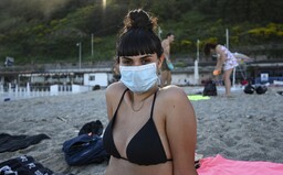 Čo sa ti stane, ak nebudeš používať opaľovací krém? Dermatologička vysvetľuje, prečo ti doslova zachráni kožu