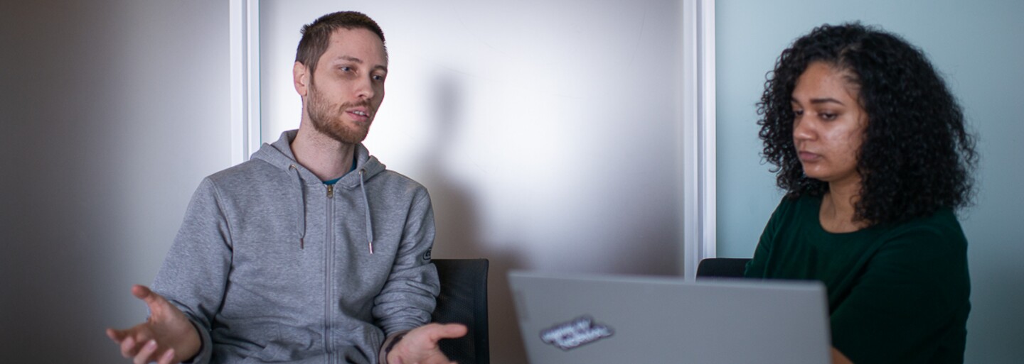 Čo všetko o tebe vedia a aké informácie zbierajú Facebook, Instagram, Messenger či WhatsApp? Pýtali sme sa experta
