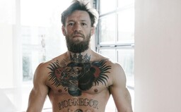 Conor McGregor sa vracia do oktagonu. Na Instagrame ukázal svoju vypracovanú postavu a pripravenosť na zápas