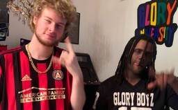 Country rap a Chief Keef rapující do banja. Nic není nemožné v novém videu od Yung Gravyho