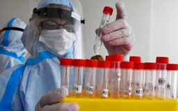 Covid-19 k nám teraz najviac prúdi z týchto krajín. Od začiatku dovoleniek sa nám nakazilo už 397 ľudí