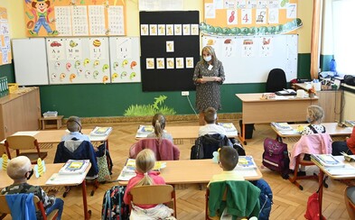 Covid-19 zasiahol základnú školu blízko Prievidze. Žiaci aj učitelia majú povinnú karanténu Covid-19 zasiahol základnú školu blízko Prievidze. Žiaci aj učitelia majú povinnú karanténu