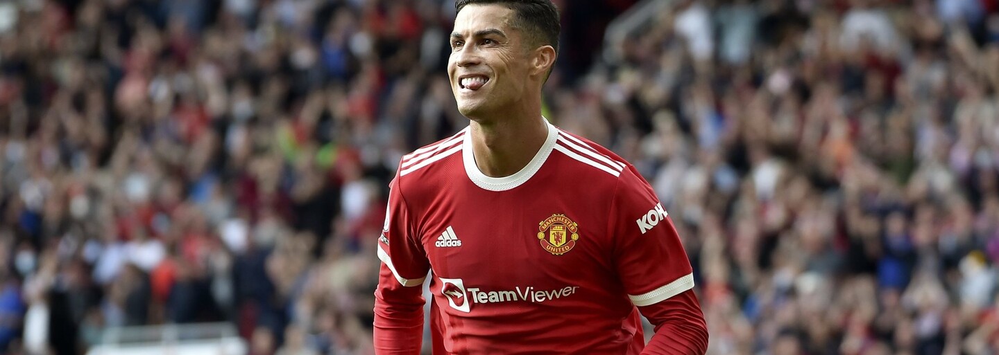Cristiano Ronaldo údajne zarobil Manchestru United na predaji dresov už 220 miliónov eur