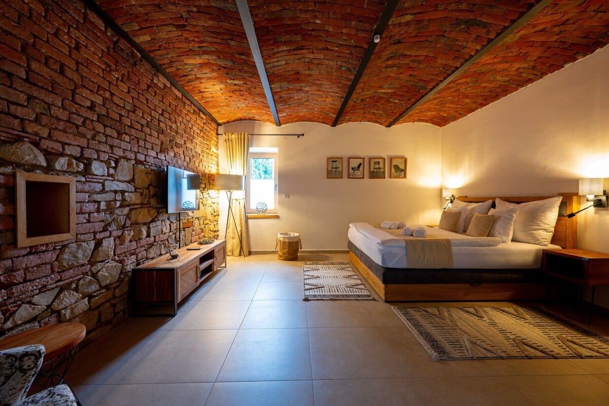 Galerie mlýn Žeraviny, ubytování, pokoje, hotel