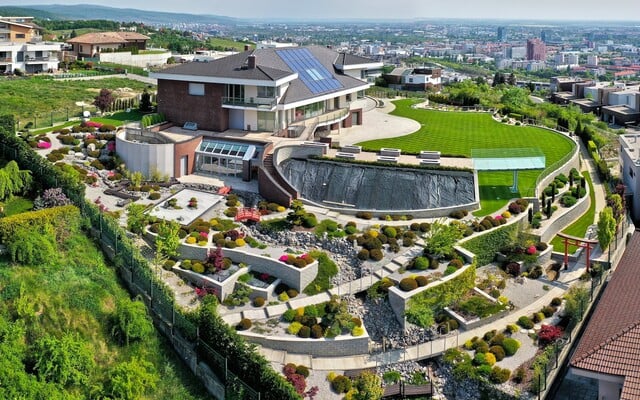 Domáce kino, fitko aj wellness. Bývalý slovenský tenista predáva vilu na Kolibe