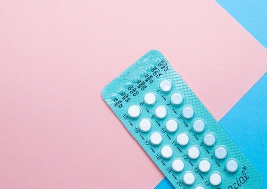 Ve kterém roce byla vynalezena antikoncepce v pilulkách?