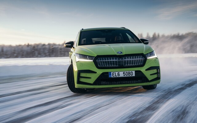 Elektrická Škoda Enyaq RS se s více než 7 kilometrů dlouhým driftem zapsala do Guinnessovy knihy rekordů