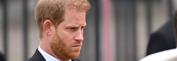 Královská rodina si zoufá. Princ Harry byl unesen „kultem psychoterapie“ a Meghan, tvrdí královský zdroj