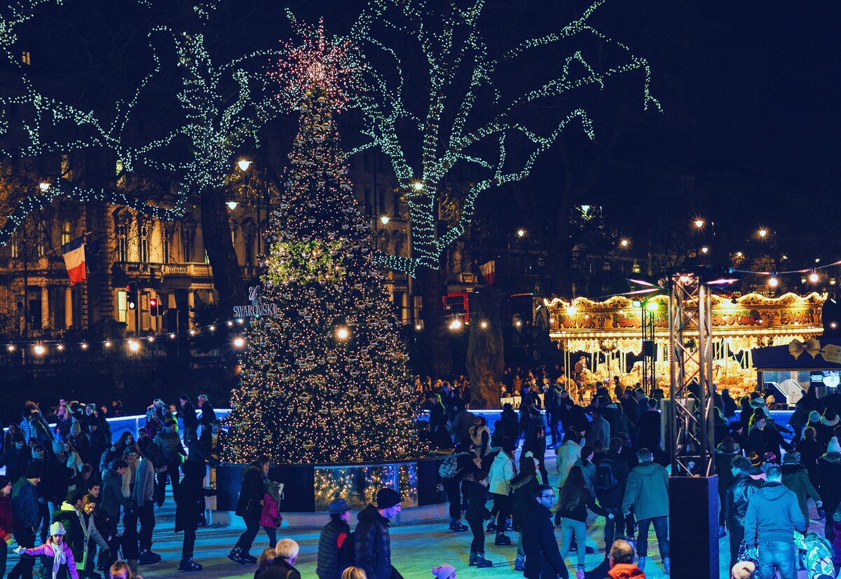 trafalgar square, christmas