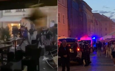 V centre Bratislavy sa strhla hromadná bitka. Video zachytáva lietajúce stoličky, stoly aj päste