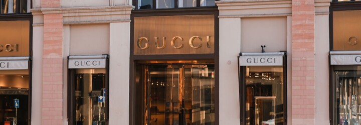 Gucci začne přijímat platby v kryptoměnách. Kromě bitcoinu či etherea budou brát také platby v shiba inu