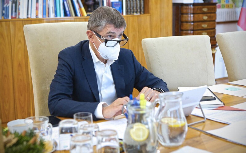 iDnes.cz za předplatné nabízí přednostní operace v Babišových klinikách, podle právníka je to nelegální.
