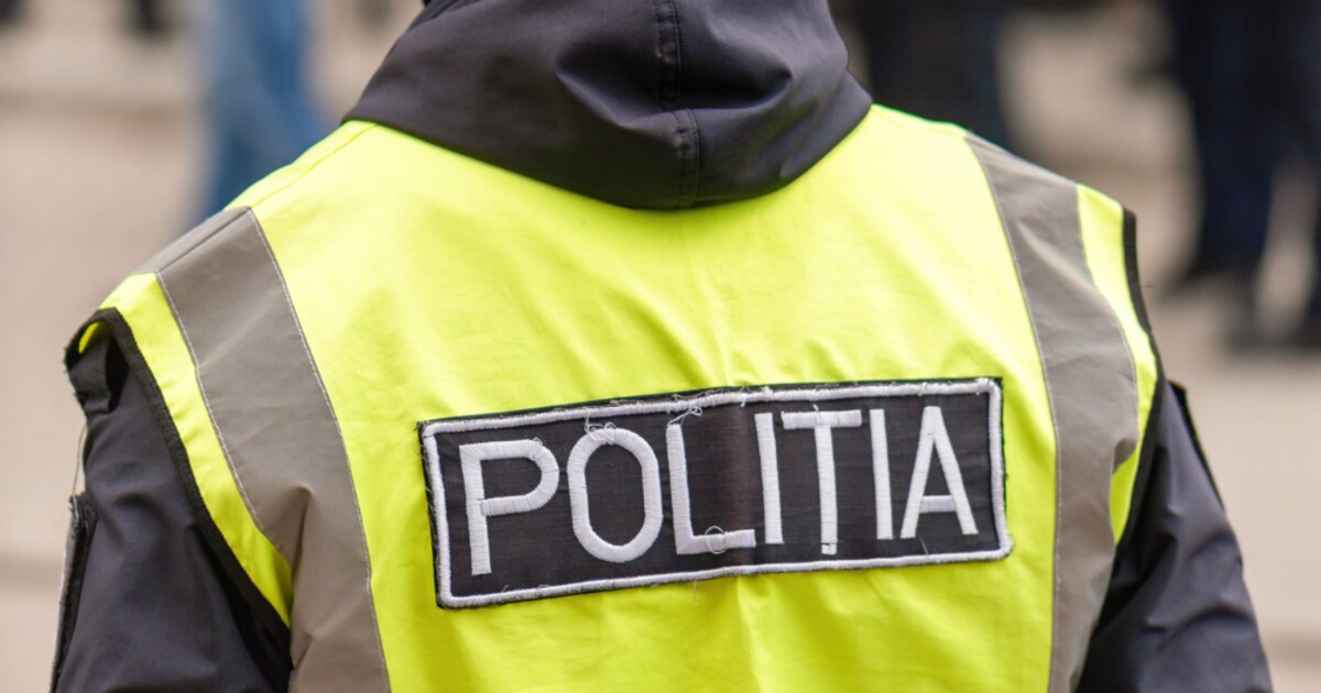 U Benátek se zřítil autobus z nadjezdu, zemřelo nejméně 20 cestujících včetně dětí. Vrak okamžitě zachvátily plameny