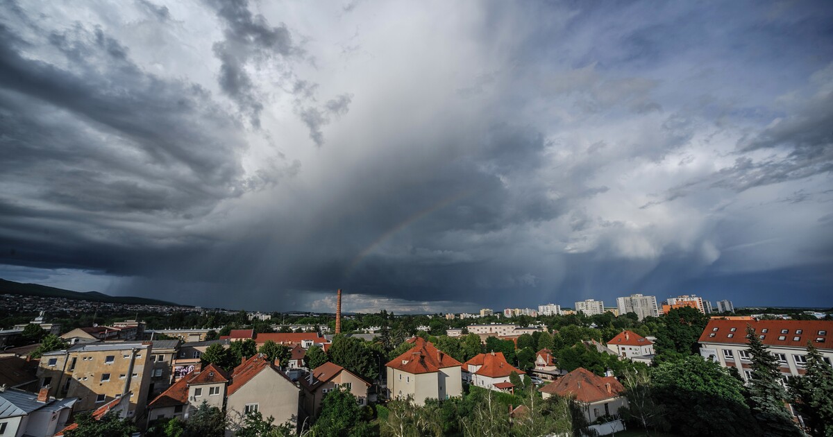 MAPA: V Česku hrozí supercely i velké kroupy. Podívej se, kde všude platí výstraha