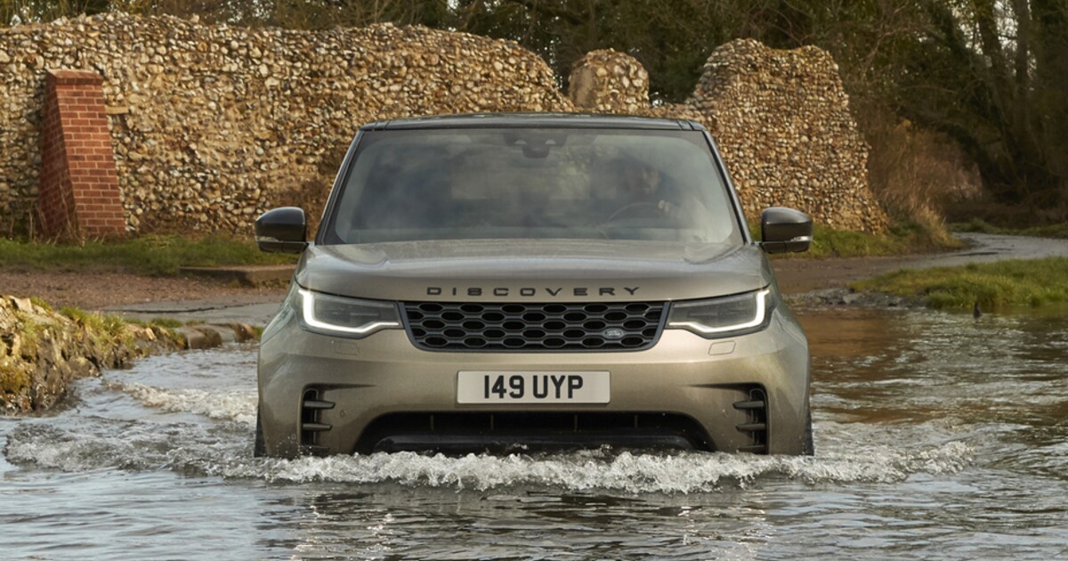 Photo of Land Rover Discovery bol inovovaný.  Dostal moderný kokpit a mierne hybridné motory