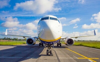 10-eurové lety skončili, odkazuje šéf Ryanairu. Aerolinky bojujú s drahým palivom.