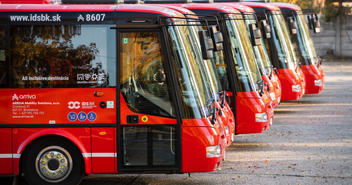 Řidič autobusu nadýchal přes 2,5 promile. Hrozí mu až 8 let vězení