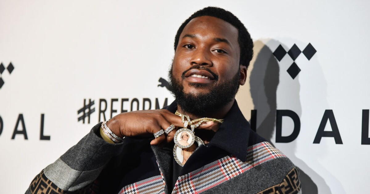Meek Mill přestává hulit, následuje Snoop Dogga