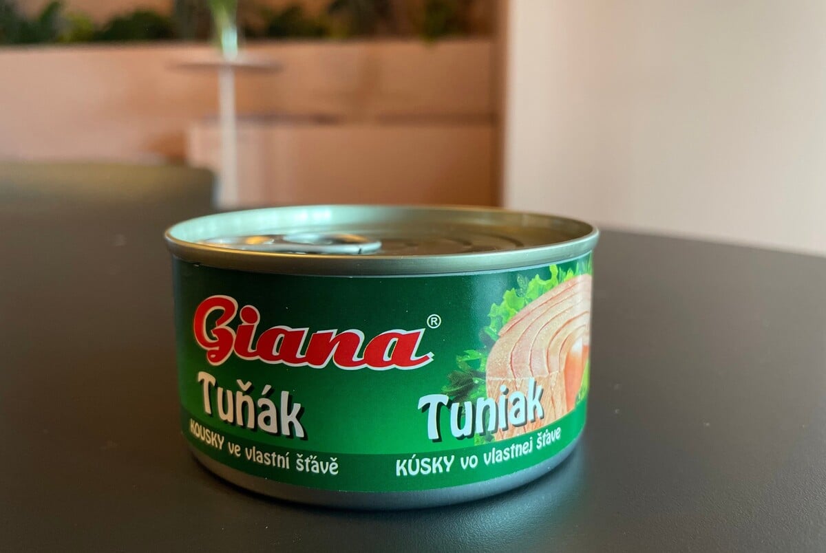 Tuniak Giana. 