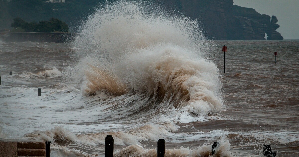VIDEO: Japonský ostrov Hokkaidó a Havaj zasáhly tsunami. Evakuovány byly miliony lidí