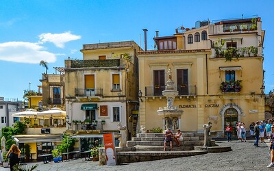 Slnečné talianske mestečko ti dá 30-tisíc eur, ak sa doň nasťahuješ. Zverejnilo podmienky, ktoré musíš splniť