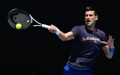 Novak Djoković se chce už příští rok vrátit na Australian Open i navzdory tříletému zákazu. Pustí ho, jen pokud se nechá naočkovat.