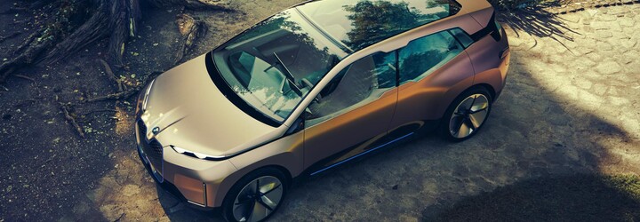 BMW představilo koncept futuristického autonomního crossoveru s elektrickým pohonem