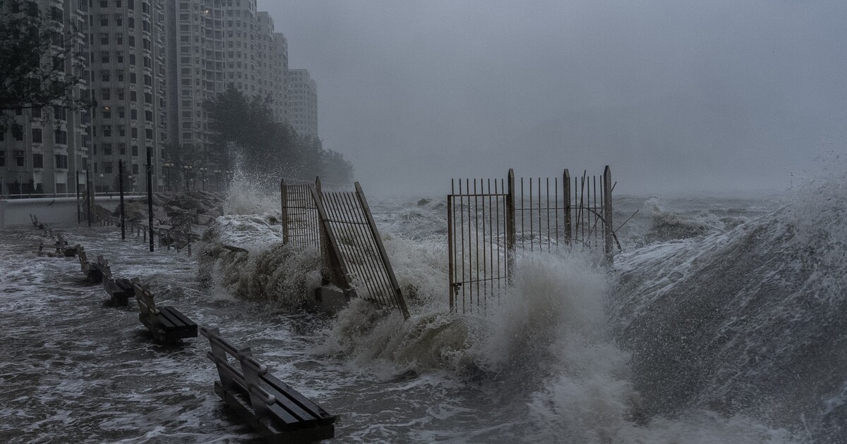 Supertajfun Rágasa se stal nejničivější bouří světa v roce 2025. Kam má namířeno dál?
