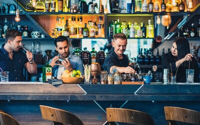 Štipendijný barmanský program Scholarship pokračuje online. Jedným z víťazov je opäť Slovák.