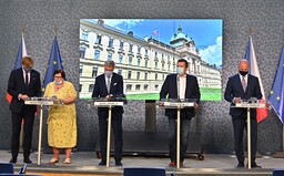 Další členové vlády jdou do karantény. V izolaci jsou už 4 ministři