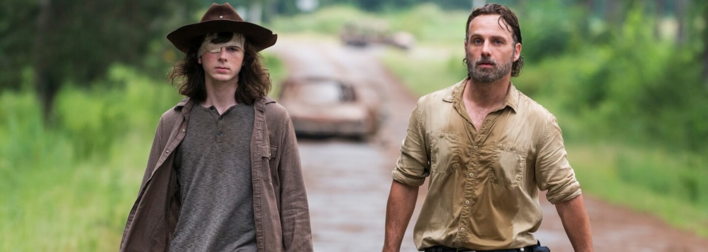 Ďalšie epizódy 8. série The Walking Dead sa podľa čerstvej ukážky ponesú v znamení akcie, krvavej vojny a spolupráce komunít proti Neganovi
