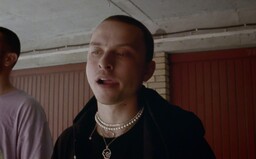 Dalyb si střihl hlavní roli srbského podvodníka. Keš, který vydělá, hned utratí