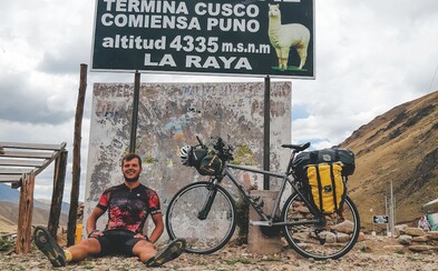Daniel musel pre zranenia skončiť s profesionálnym futbalom. Namiesto toho prešiel na bicykli 20-tisíc kilometrov Daniel musel pre zranenia skončiť s profesionálnym futbalom. Namiesto toho prešiel na bicykli 20-tisíc kilometrov