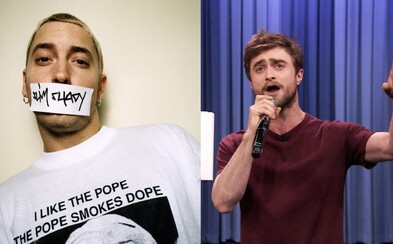 Daniel Radcliffe, rapujúci Harry Potter, sa opäť zmocnil mikrofónu a predviedol skladbu od Eminema Daniel Radcliffe, rapujúci Harry Potter, sa opäť zmocnil mikrofónu a predviedol skladbu od Eminema
