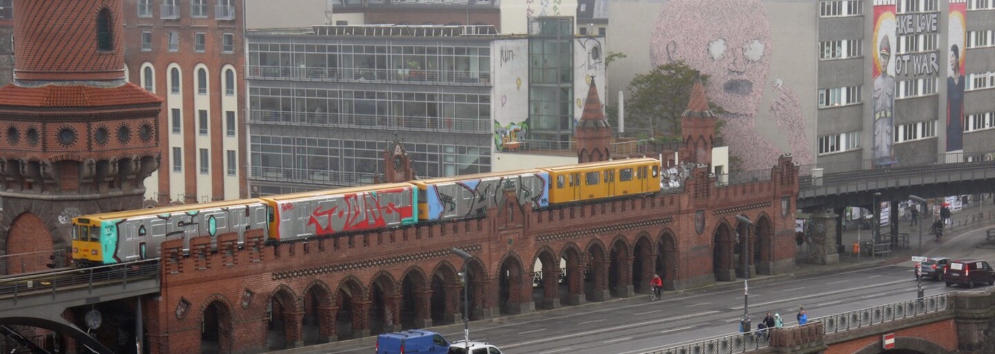 Daor, slovenská legenda svetového graffiti, skrášlil už tisíce vagónov. Z Japonska je vyhostený a teraz ho čaká jeho prvá výstava (Rozhovor)