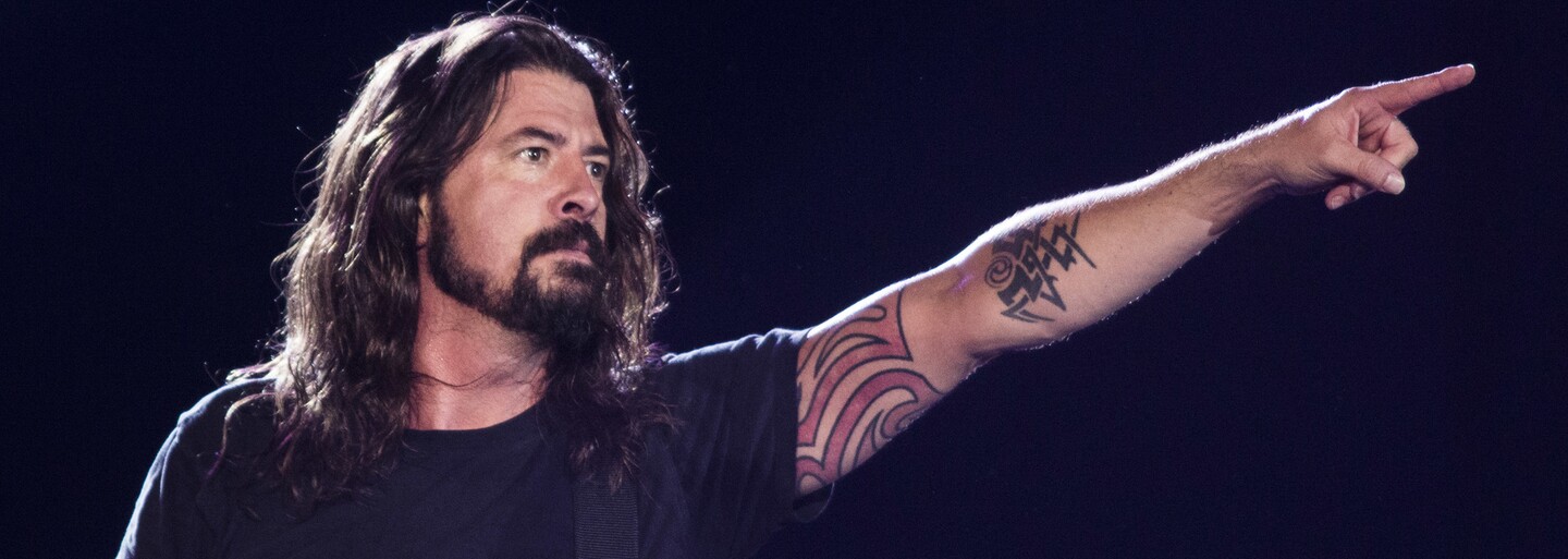 Dave Grohl sa vyjadril k absurdnej žalobe na bývalých členov Nirvany. Spor sa týka obalu s holým chlapcom