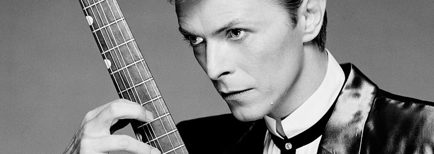 David Bowie získal vlastní souhvězdí ve tvaru blesku a vznikla i petice za přejmenování planety Mars