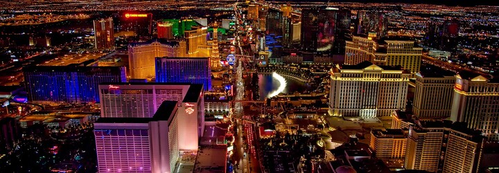 Zákazníci nad 160 kg jedí zdarma, ale dva už zemřeli a nechyběl ani infarkt. Restaurace v Las Vegas nabízí extrémní zážitek