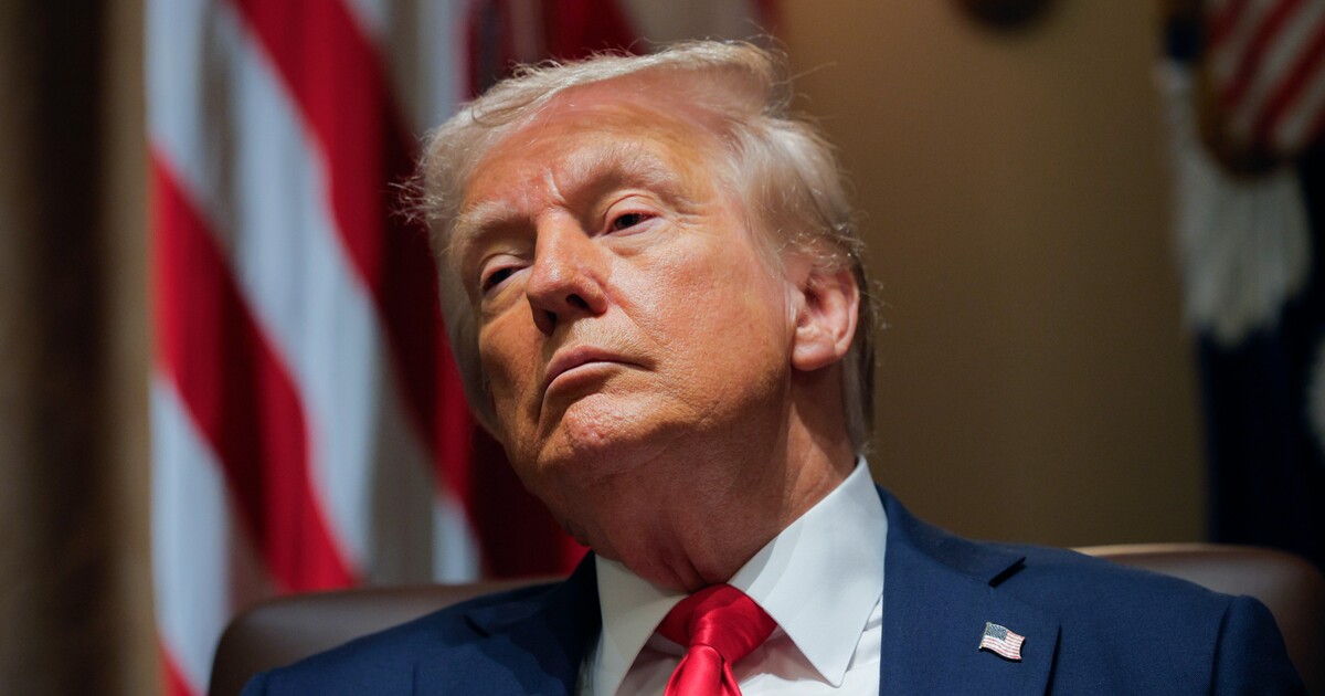 Evropa v soukromí mluví o šílenství a připravuje se na éru bez americké pomoci